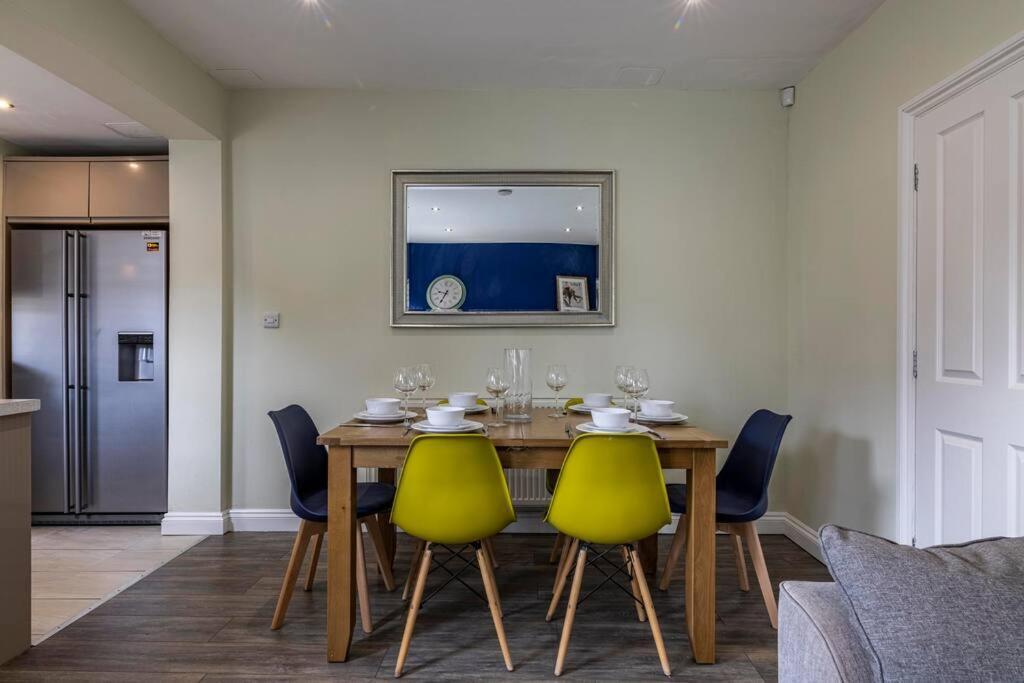 Dovecote House Beeston Private Parking 15Mins From Nottingham City Centre Close To Qmc Hospital المظهر الخارجي الصورة